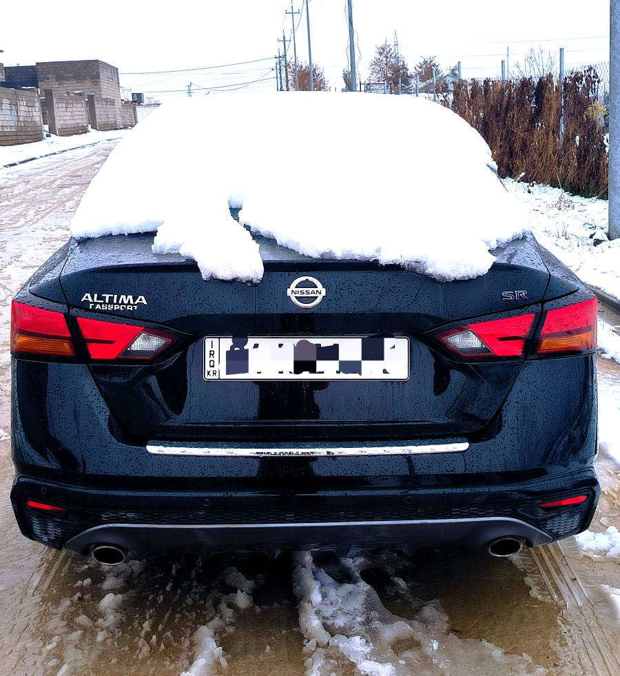 altima sr plus 
بصمات و تشغيل عن بعد و ويل كروم و كشنات تطفئة و سلايت و رادار  ........
سيارة بدون صبوغ بدون ايرباك  و سنوي 2029  بدون حالوب لون اسود قطران  
عنوان عقرة او قظاء بردرش    *********** واتساب شيخان, نينوى
