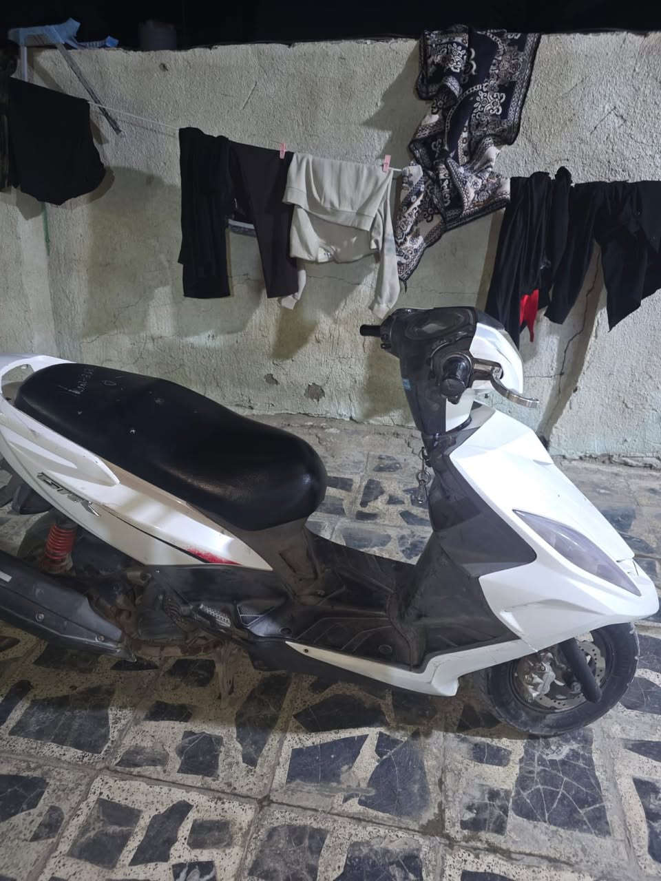 سلام عليكم جيتي ار للبيع الدراجة كفالة عامة سعر 850 وبيها مجال للطيبين ***********
