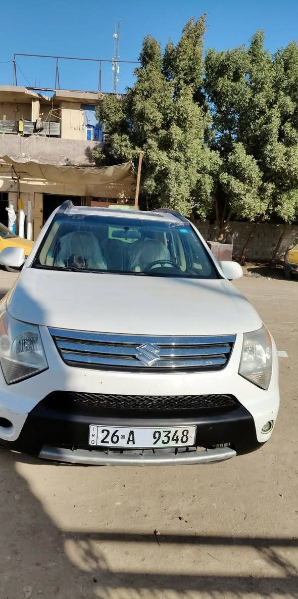 سلام عليكم سوزوكي ٢٠٠٨ سياره جديده مكينه وكير لوك حاويه صدر جديد بيه صبغ قليل باب وجاملغ خلفي شويه مكفوله من الضربه لون صدفي تخم تاير جديد رقم دولي صلاح الدين وين ميعجبك احولك  سنويه جديده وبسمي تحويل مباشر مكان المحموديه *********** للستفسار السعر ٧٠ وبيه مجال
