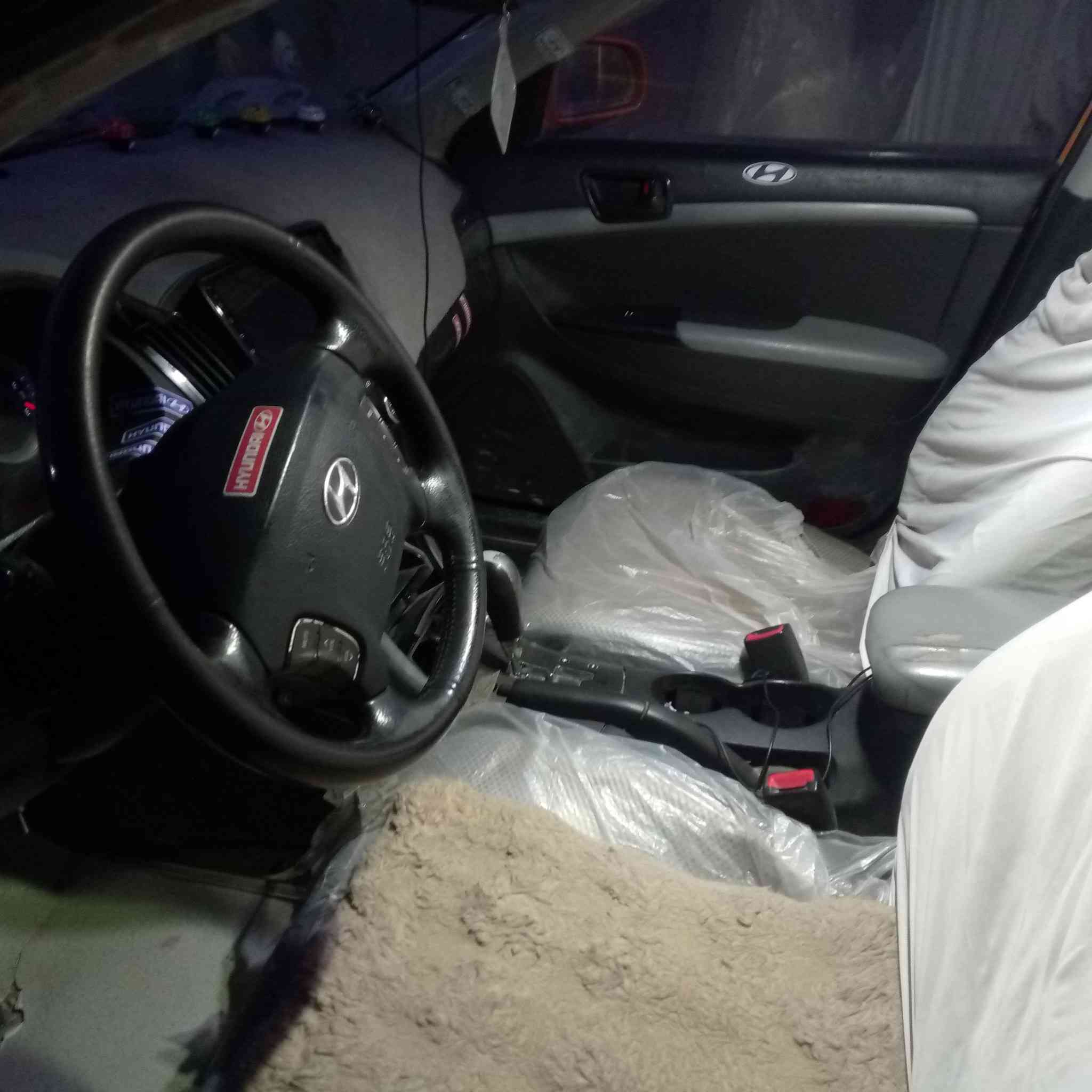 السلام عليكم سوناتا 2012 وارد كوري خط واحد بانزين حادثة جاملغ امامي ايمن بدون دواخل ايرباكات ماطاقة مكينة2000 لاتنقيص ولاتبخير كير مكينة مكفولات تخم تاير  تخم ويلات حدادية100من100 دوشمة دواخل كاملة كامرة خلفية كامرة داش كام مال حوادث هورنات بوش أصليات بعد بيه هورن سيدان وبيه دمامات رقم بصرة مداور ثاني يوم  وين مجان تداور بأي  مكان يعجبك سعر 90 بيه مجال مكان ديوانية قضاء عفك    رقم للأستفسار ***********/***********
