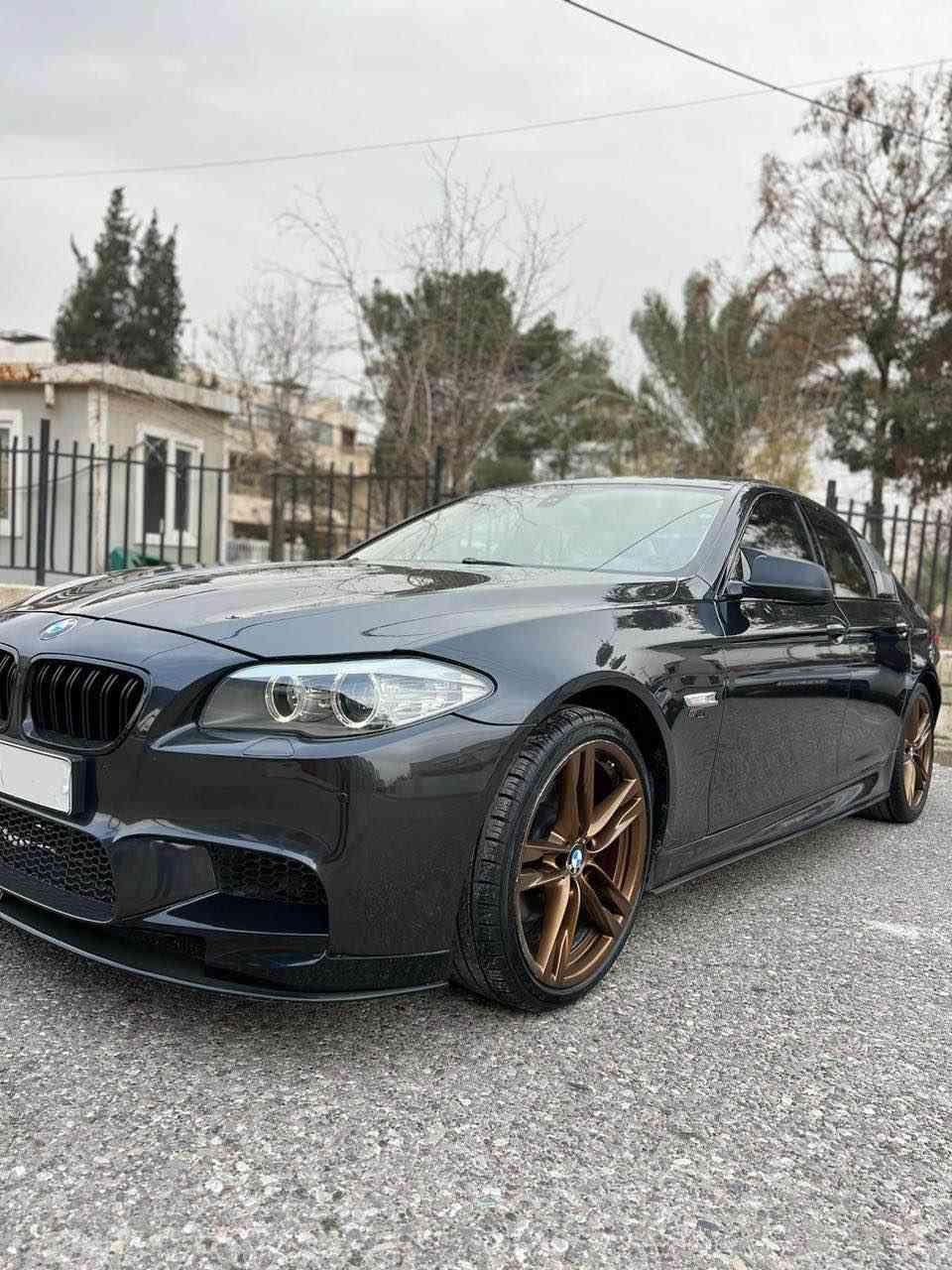 کــــــوردی 
تەنها فرۆشتن ، بە نقد 
بی ئێم BMW . F10 
خلیجی سفر شرکە عڕوش 
مــــــۆدیل / 2011 ، بەنزین 
مەکینە / V6 . 530 نۆزن کورت مەڕغوب  ، قەپاغ کراوەیە 
گێڕ و مەکینە کارەباییات بەشەرت
ڕۆیشتن / ٢٧٠ هەزار کم 
ڕەقەم هەولێر سەنەوی 2025

مواسفات / سلایت گەورە ، برێک بەسمەو ئۆتۆ ، بیلادی پەردە ئۆتۆ 
کامل کـــــــراوە بە M 
یەک چاملغی پێش سبوغ ڵەگەڵ ڕوبع بۆنیت 
بێ ناوگرتن ، بێ ئێڕباگ 

ناونیشان هەولێر 
نـــــــرخ   ( ١٤٩ $ ) 

عربی 
فقط بیع نقد ، 
بی ٱم BMW . F10 . 530 
خلیجی سفر شرکە عروش 
مـــــــودیل / ۲۰۱۱ بنزین
حجم محرك / V6 _ 530  
نوزن قصیر مرغـــــــوب 
قبغ مال محرك مفتوح 
جیر و محرك كهرباییات بشرط 
ماشي / ( ۲۷۰ ) الف کم 
رقم اربیل سنویە سنە 2025 

مواصفات ، سلایت كبیر ، بریك بصمة و آوتو ، سترة بیلادي 
سيارة كامل محدث M 
صبغ فقط جاملغ آمامي و شبر بولنت
بدون دواخل ، بدون ایرباك

عنوان اربیل 
سعر      ( ۱٤۹ $ ) أربيل, العراق


**إذا كنت صاحب هذا الإعلان وتريد حذفه لأي سبب، رجاءا أرسل رسالة إلى الدعم الفني**