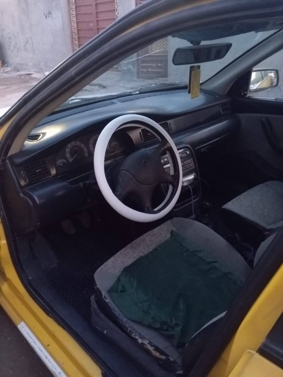 سلام عليكم سمند ٩ كير ومكينه مكفولات تبريد شغال تخم تاير بيهة طخه بل جنطه ما مرجعهة صدر أمامي خلفي جديد السعر ٢٦ وبيهة مجال الهاتف ***********
