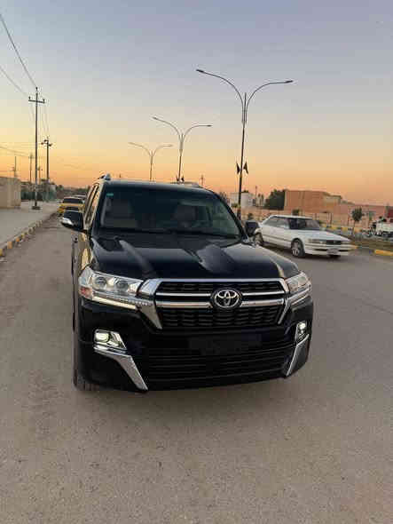 السلام عليكم لاندكروز . VXR فول  السعر 585قفل
سنةالصنع2021
عداد المساف70الف حقيقي
رقم دولي بغداد تحويل مباشر
محرك 5700......8V
حساس امامي خلفي
فورويل 
بصمه تشغيل
تحكم لايت صعود ونزول
كشنات جلد 
تحكم ستيرن جهتين 
كراسي كهرباء 
شاشات خلفيه وسماعات
اشاره با مري
لايت زنون 
شاشه حجم كبير
اشارات تتبعيه
لد امامي خلفي
عداد ليزري لكزس
تبريد 3 قطع 
مري قلاب عند الرجوع
بصمه ابواب
جام اوتو   
ترحيب امامي خلفي
ثلاجة وسطيه
فتحه سقف
شاشات خلفيه
جنطه كهرباء
تحكم تبريد خلفي
كامره خلفيه دواره
هوك خلفي 
حداده  امامي خلفي جديده 
تخم تاير دلوب جديد قبل شهر شادهن
السياره جديده على وضيت الشركه
باقي المواصفات معروف 
***********
