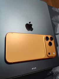 ايفون 17برو ماكس 256  نسخة ايسيم مشحون 54مره  نظافه 100‎%‎ مغلف ppf اي...