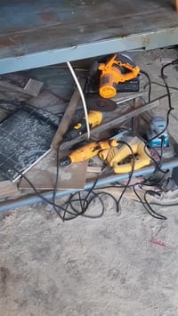 طاولة • أثاث • مراسلة