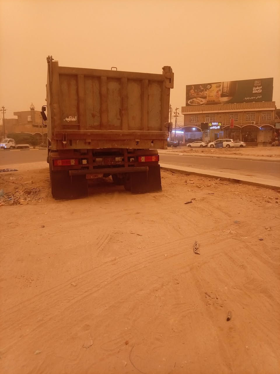 السلام عليكم اكتروز لبيع مديل 99 مجموعه نص تخم تاير كير ومكينه جدد كير كهربائي بيع او مراوس بسكس فقط الانتصال ***********
