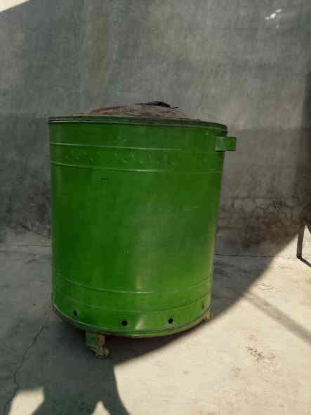 تنور حجم جبير شغال ومابي عيب وحديده مضبوط 45 بي مجال/ ***********
