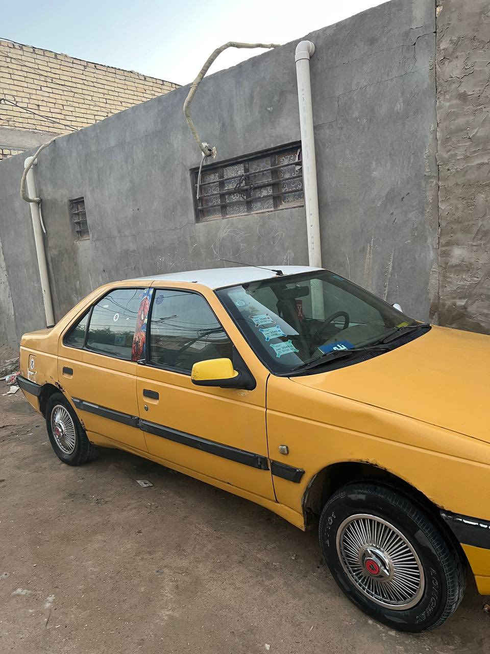 السلام عليكم
بيجو 405 

محور كير ومكينه كورله 

تبريد ثلج شرط على الفحص 

رقم إنكليزي مداور ثاني يوم بسمي 

مصفره هيئه وغرامات 

متواجد في واتساب اتصال 

***********
