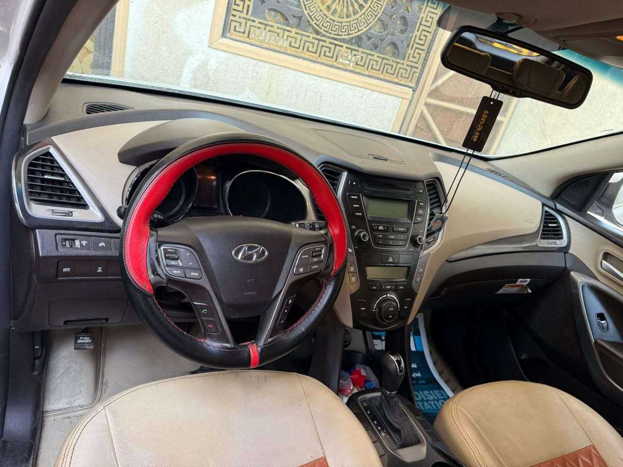 سلام عليكم سنتافي 16 خليجي فول بيها رصعتين بارد والباقي كفاله عامه رقم اربيل 6 سلندر سياره جاهزه من كل شي 
***********
