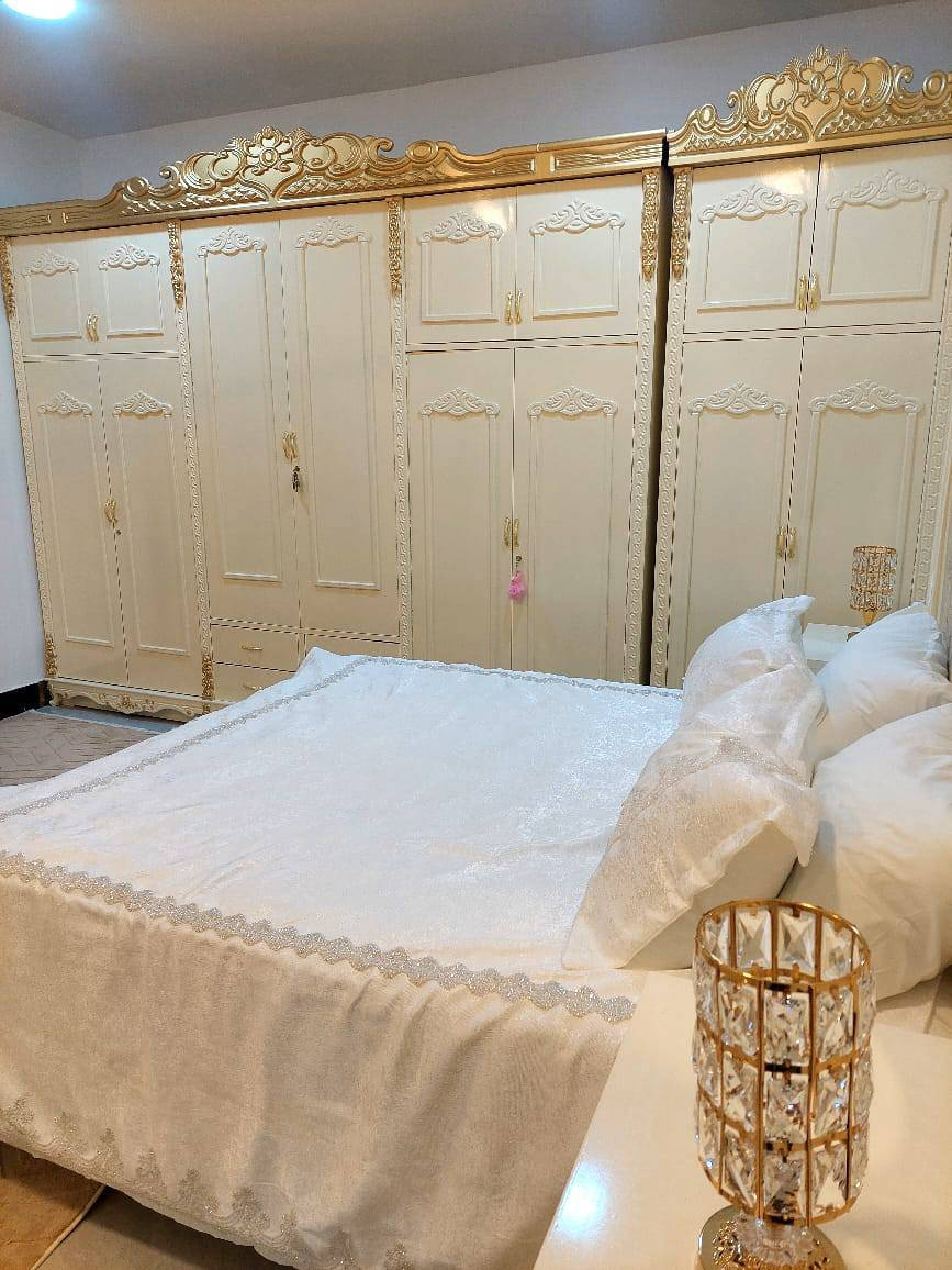 غرفة نوم للبيع بسعر مناسب
موجود انواع الغرف نوفر لكم حسب الطلب للاستفسار 
***********
