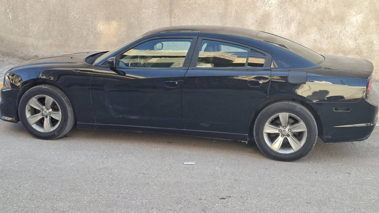 السلام عليكم 
سياره جارج مويل ٢٠١٣ مكفوله كفاله عامه من الصبغ مكينه ٣٦٠٠   السعر ١٤٥ وبيه مجال  ***********  مكاني كربلاء
