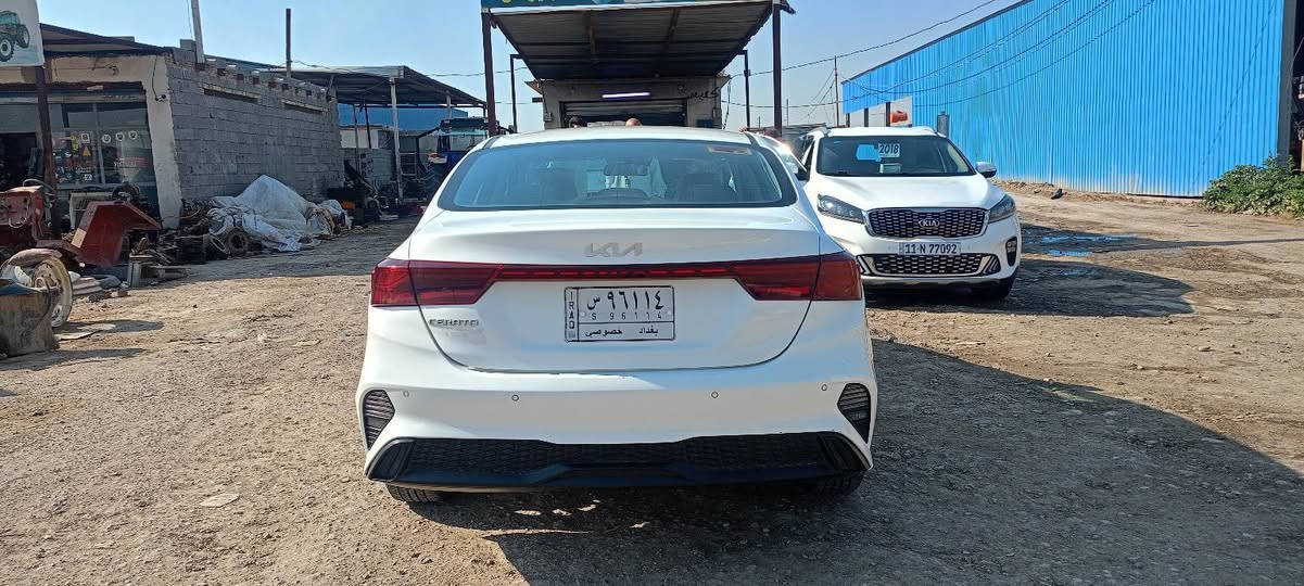 السلام عليكم للبيع سياره نوع سيراتو موديل 2022رقم بغداد موضفين ستقطاع مباشر السيارة مكينه 1600مري شفط فتحه داخل لونين تبريد قطعتين السيارة مكفوله من صبغ بيه بارد بصيط كلش السيارة ماشيه 144الف تخم تاير امامي خلفي صدر جديد كهربائيات كله شغال سياره ماتصرف عليه الف دينار مكان السياره واسط قضاء الزبيديه لاستفسار اتصال على الرقم التالي ***********
*********** ابو احمد السعر 145وبيه مجال للطيبين مكلف بل نشر
