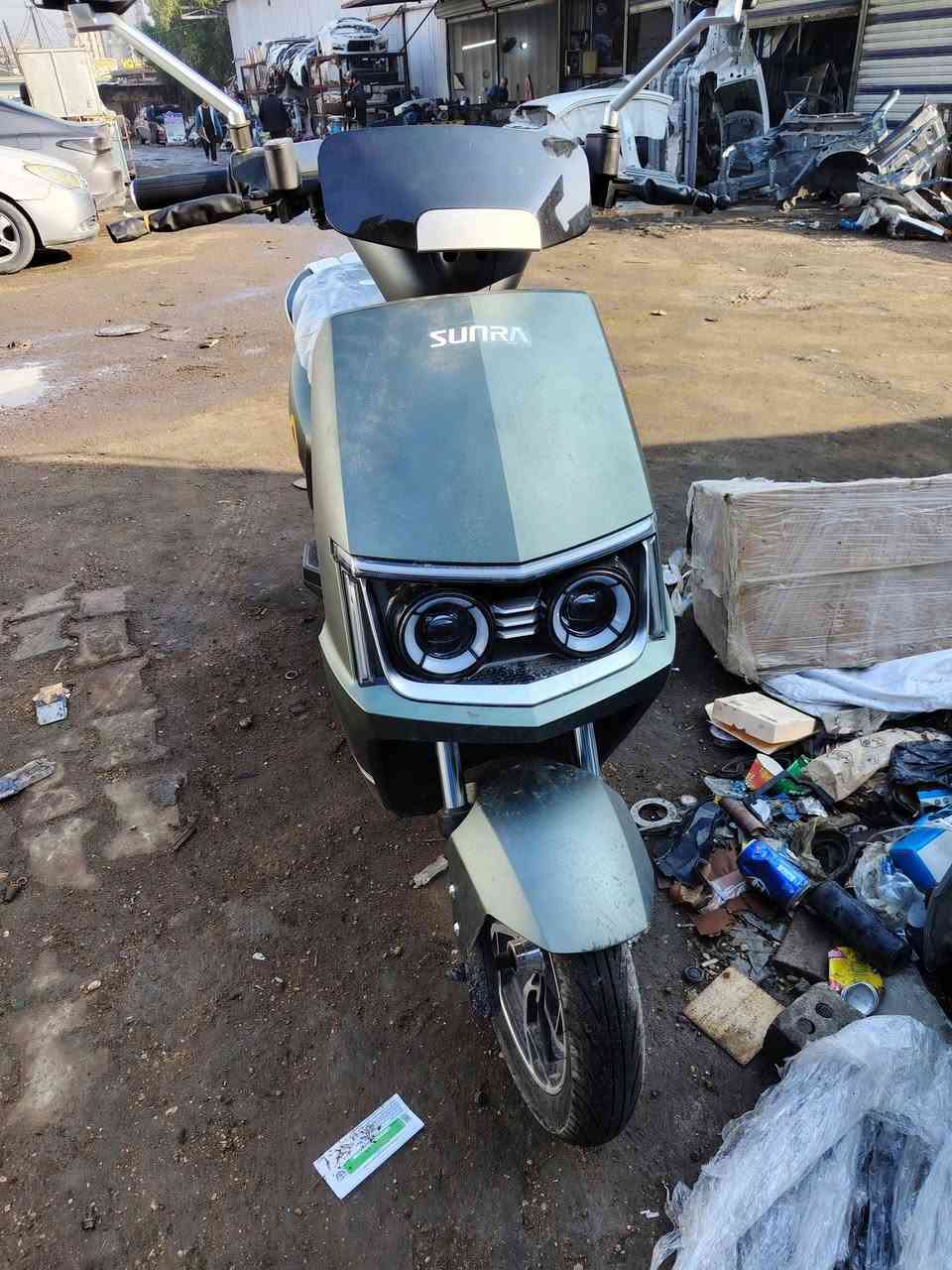 مراوس حسب قناعه قبل شهر اخذته شحن    بكان بغداد بياع  
***********
