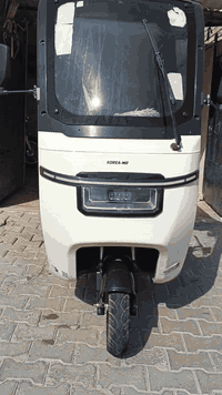 السلام عليكم تكتك شحن للبيع التكتك 6باتري 32 امبير باتريات جدد تخم تاير جدد نقص بس الاشارة يرادله كتف السعر مليون 250 وبيه مجال مكاني كربلاء حي الحر ***********
