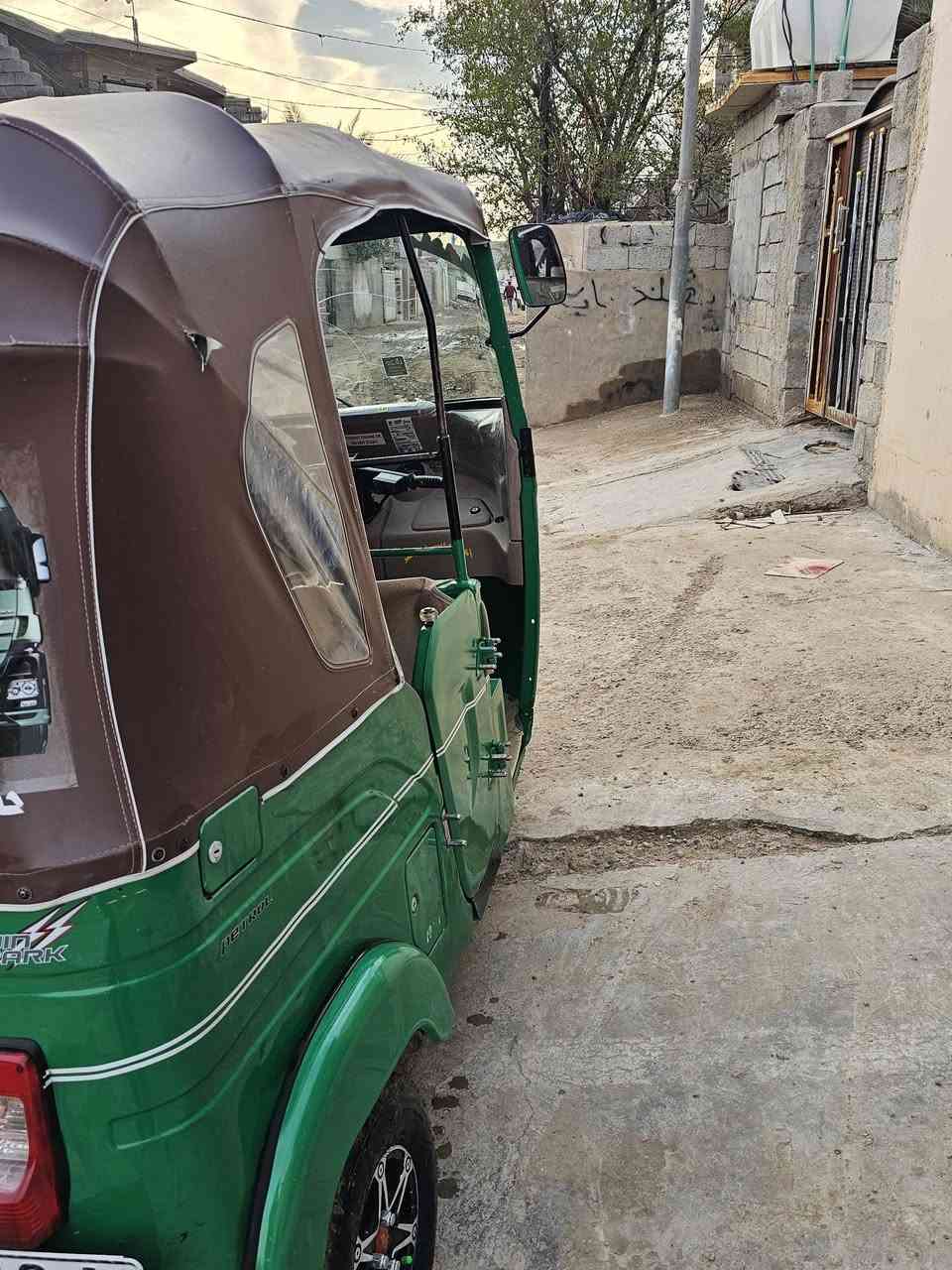 السلام عليكم ورحمه الله توك توك 21 موديل للبيع خضراء سعر 8 نظافه 100%***********
