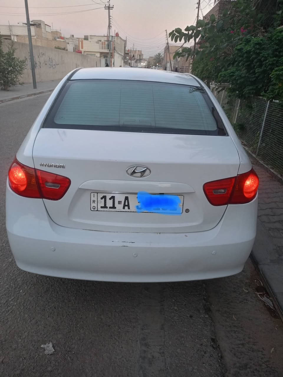 للبيع او مراوس بااحدث 2009 بغداد مكينه 1600 دكشن عالي لاتنقيص ولاتبخير تبريد ثلج بيها صبغ ربع البنيد وباب الساىق نص تقريبا وبدايه القمارة صبغ تكشير شبرين وبسعر 93 وبيها مجال للاتصال بالرقم *********** او عالخاص مكاني النجف الاشرف
