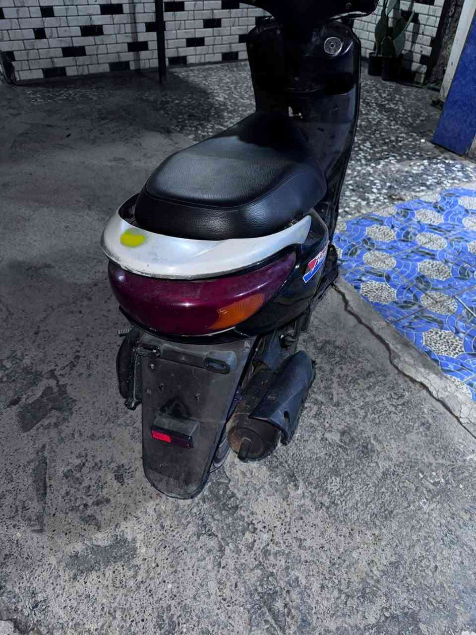 السلام عليكم دراجه بريز للبيع بس نقصه باتري الباقي كله شغال ابيع كوم حديد مكاني بغداد فلكه حي النصر رقمي *********** السعر 300
