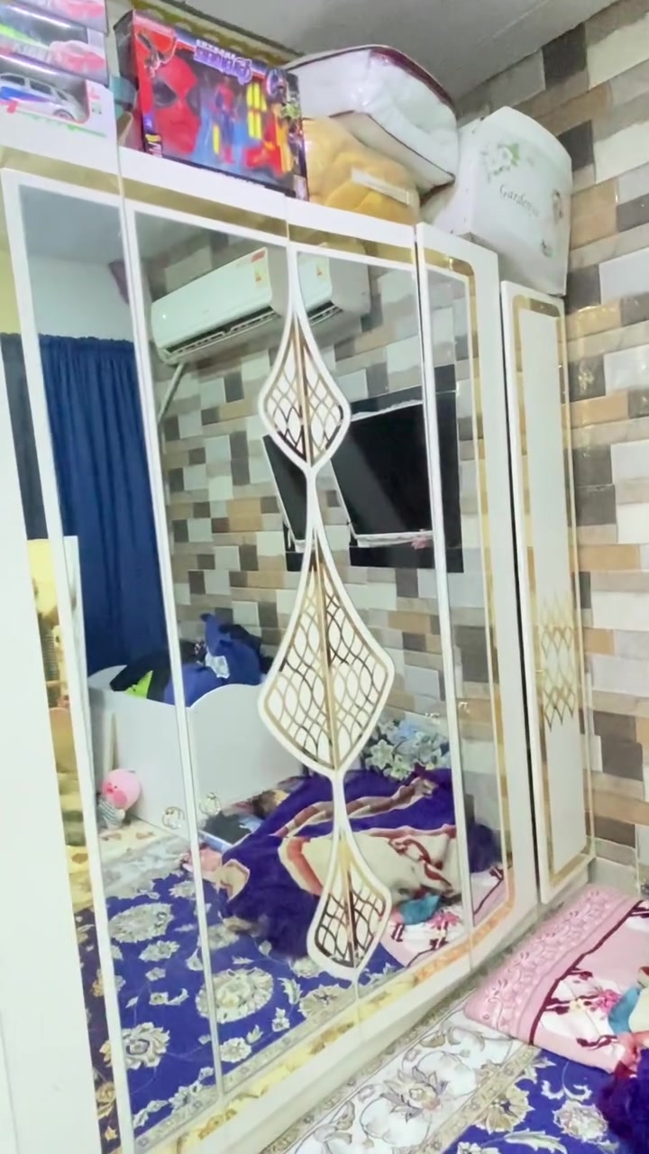 السلام عليكم غرفه تركيا للبيع اريده ب 500 بيها مجال بسيط العنوان حي اور قبل سيطره سبع قصور الاستفسار الرقم ***********
