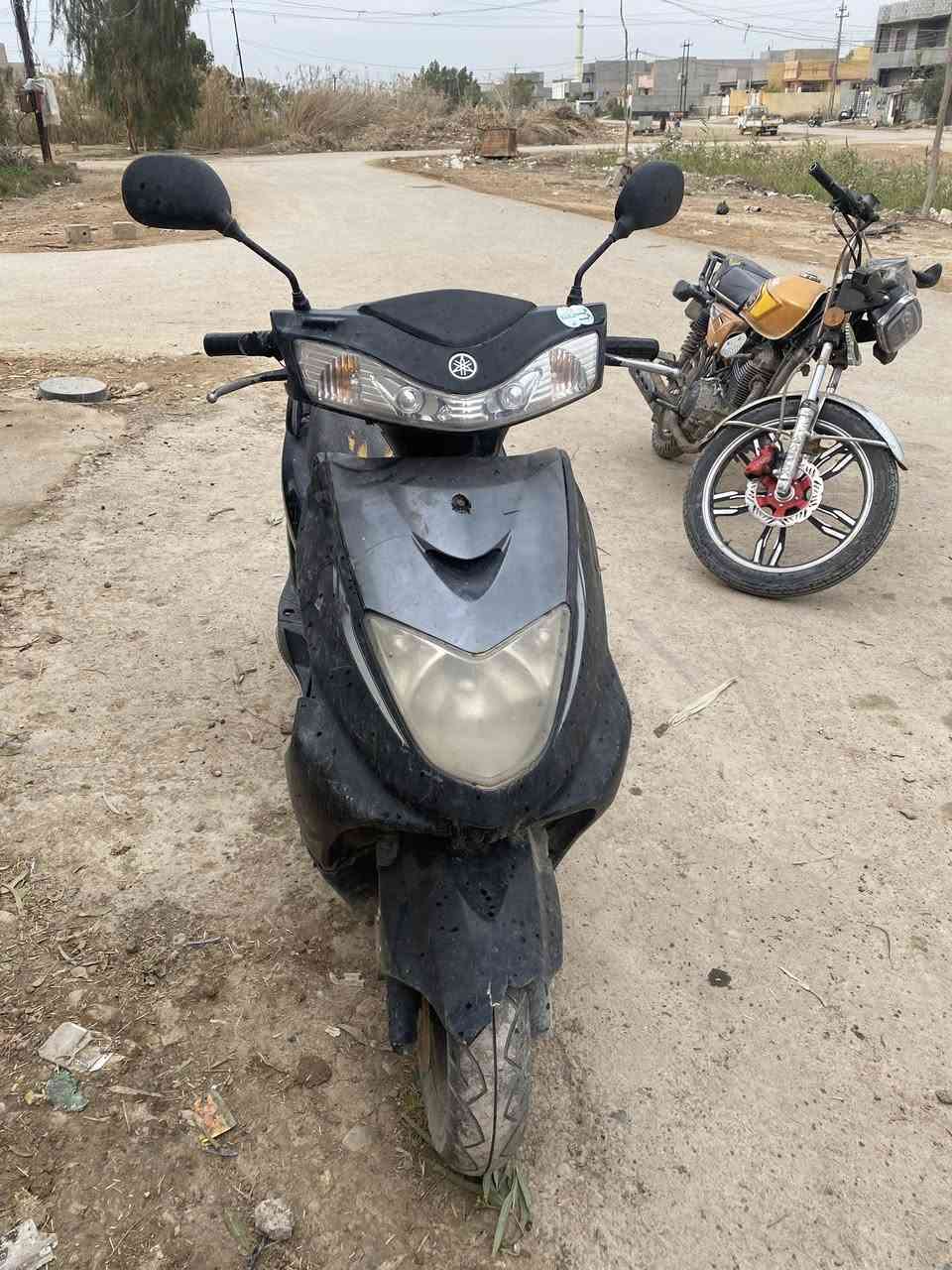 دراجات. للبيع سيفان وسكنس والايراني الاصفر شغال والصيني طافية سعرهن مناسب تريد وحدة تريدهن كلهن اتصل فقط***********
