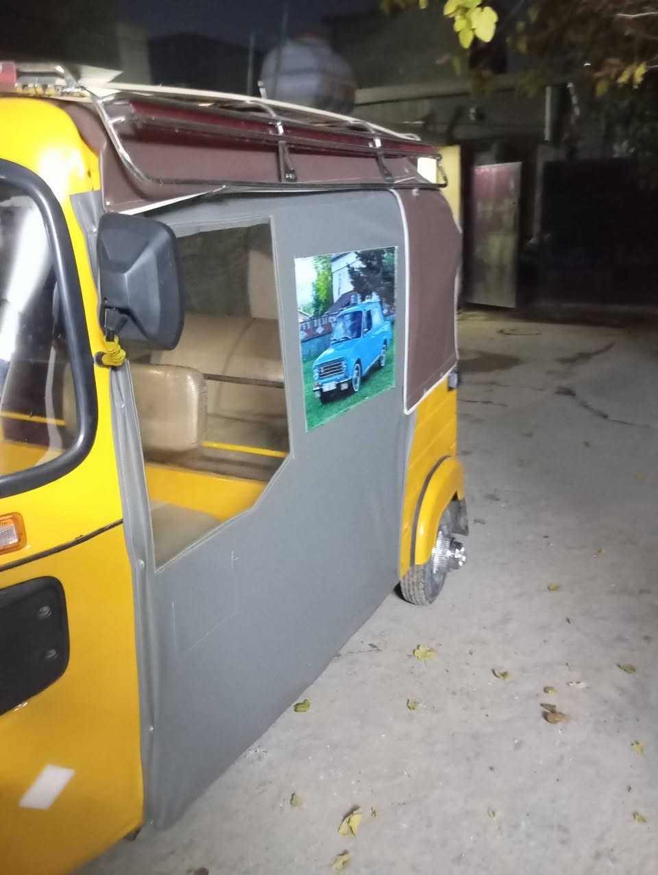 تكتك البيع رقم وسنويه موديل 19 معمره مكينه وكير خير من الله السعر 6 ونص وبيها مجال لشراي هذا رقمي ***********
