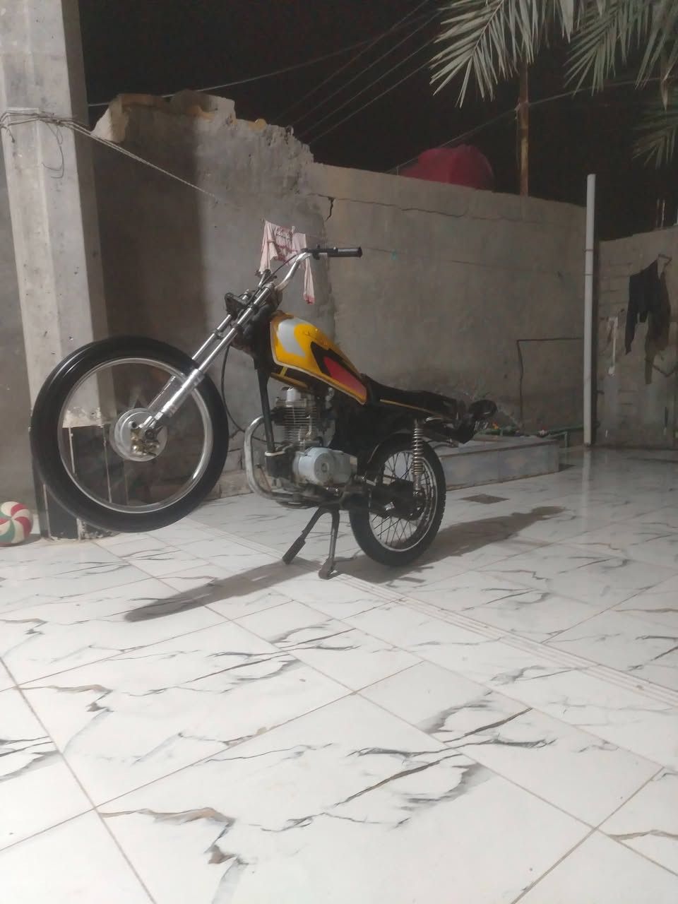 سلام عليكم دراجه لبيع نامه حربي ادوات ب300 وبيه مجال مكاني ناصريه جبايش  ***********
