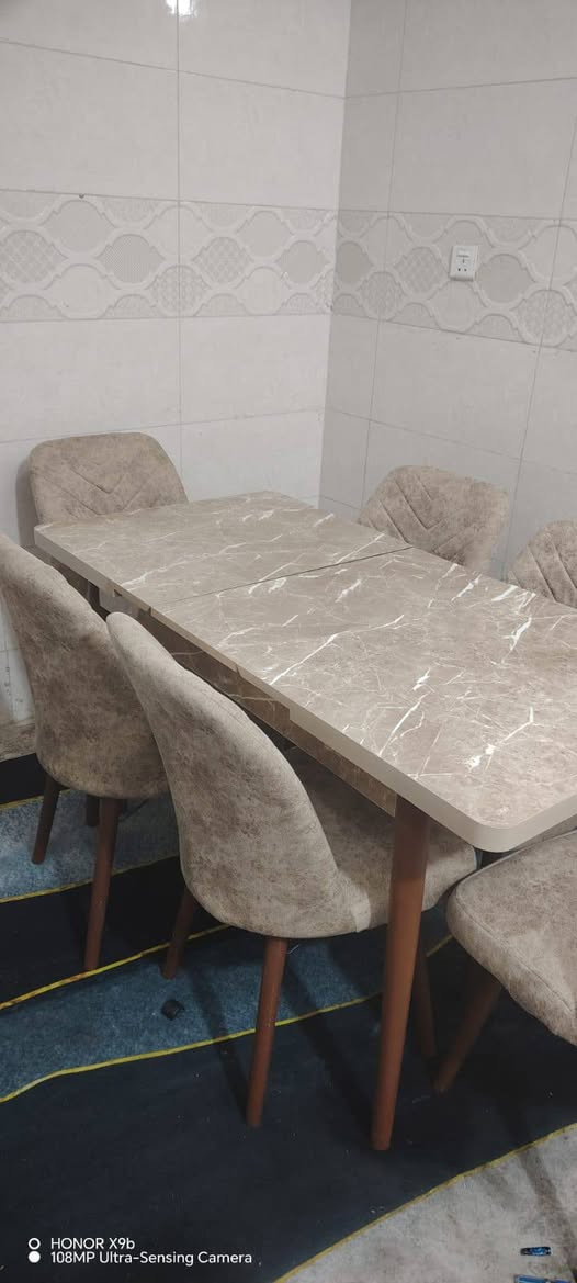 ميز طعام  6 كراسي قياس  110 يتكبر 130  حجم  صالنه 20 يوم من اخذنه نريد بيعه سب المكان  السعر 230 وبي مجال


**إذا كنت صاحب هذا الإعلان وتريد حذفه لأي سبب، رجاءا أرسل رسالة إلى الدعم الفني**