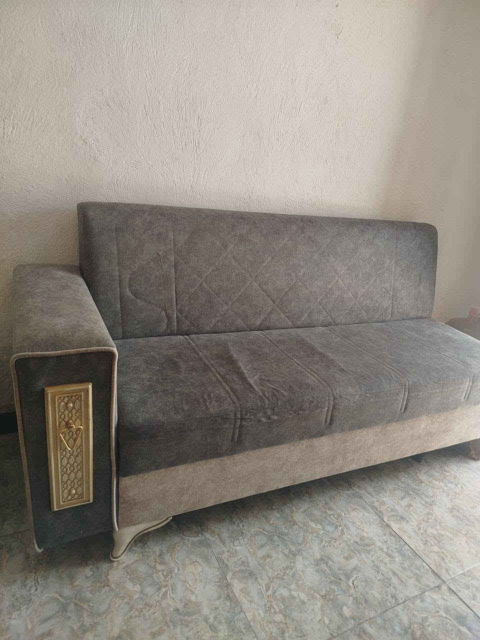 سلام عليكم
عندي غراض للبيع
قنفة تخم واحدة ب50 وبيها مجال
تانكي بس مثقوب ثقب جدًا صغير 40 وبي مجال
تنور غازي ارضي ب20 وبي مجال


**إذا كنت صاحب هذا الإعلان وتريد حذفه لأي سبب، رجاءا أرسل رسالة إلى الدعم الفني**