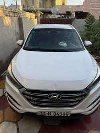 توسان 2018  خليجيه رقم بغداد باسمي ماشيه 125 الف  مواصفاتها  وسط    سو...