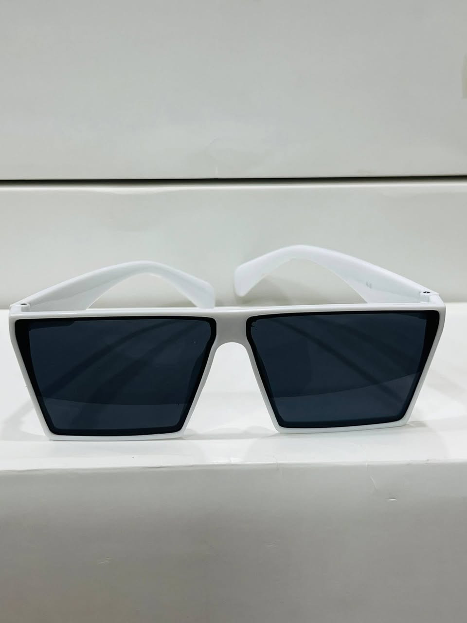 🔹️ نضارات منوعه بلازمه + يوفي موديلات جديده
🔹️سعر قطع8,000
مع توصيل


**إذا كنت صاحب هذا الإعلان وتريد حذفه لأي سبب، رجاءا أرسل رسالة إلى الدعم الفني**