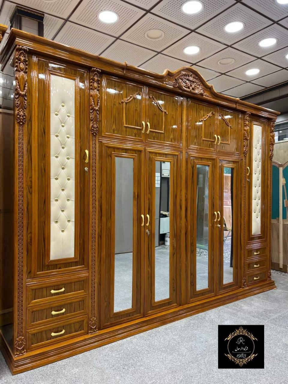 يتوفرغرف نوم كناتير بوفيات حطاطه وسوكي يتوفر غرف نوم مستخدمه بانسب الأسعار 
متوفر كادر نجاره تفصيخ اخشاب أو شد موجود تصليح اخشاب تركي عراقي  موجود صبغ أو تلميع  اخشاب  بس اتصل والباقي علينه اي مكان بالرمادي /تركي /عراقي حطاطه سوكي 
***********
