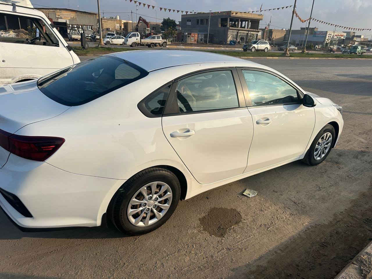 يالله من رخصت الادمن
سيراتو موديل2021

سيارة مكفوله ماعدة

بارد بالباب موضع

سنويه الشهر الخامس 2026تنفذ

ويل كب عادي

تخم تاير  جديد

تبريد ثلج

دشبول لونين

مكينه وكير مكفولات

تعهد تحويل

السعر 150$
مكاني واسط /الصويرة

تفاصيل اكثر اتصل ***********
