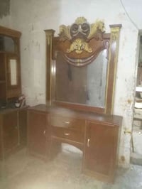 ميز مرايه • رمادي • شارع ٦٠