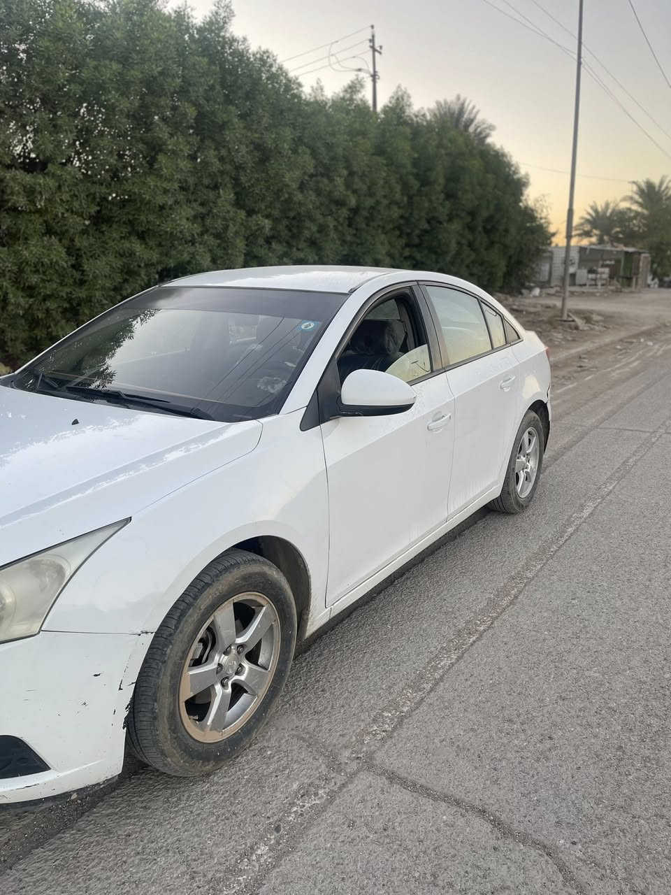 السلام عليكم شوفو كروز 2012خليجي بيها جاملغات ثنين  بس صبغ سونر موجود وصارت عندي عته بلكير من نمره 1لي 2
محرك مكفول تبريد ثلج رقم بغداد انكليزي هزه جديده مكاني بغداد سعر 75 ورقه 
رقمي ***********
