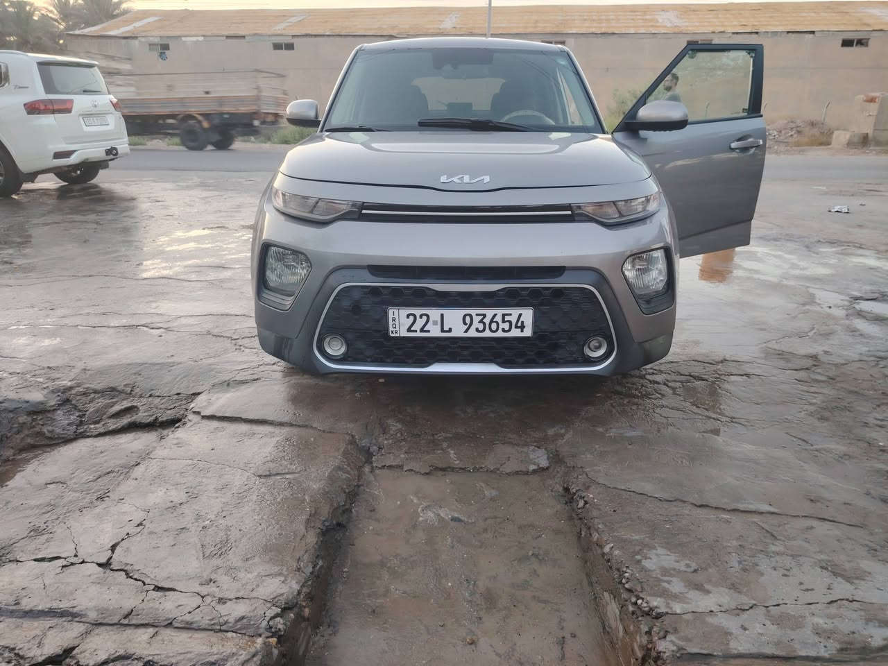 السلام عليكم كيه صول موديل ٢٢ محرك ٢٠٠٠ دوش تحويل مباشر سعر140وبيها مجال استفسار اكثر***********
