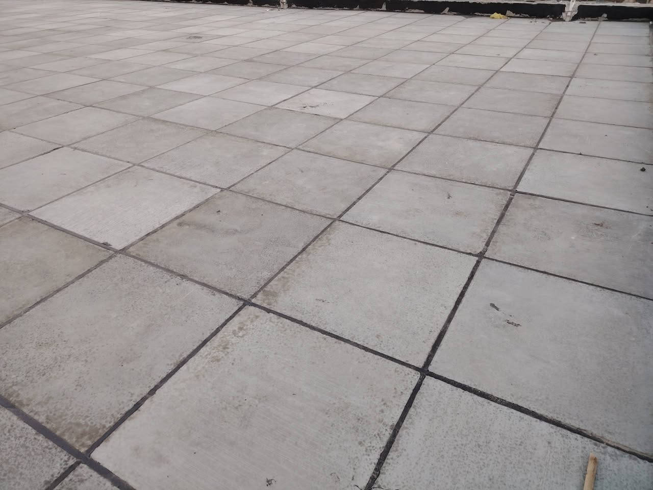 السلام عليكم يوجد كادر العادة الماستك  وترميم السطوح القديمه والمدارس وجميع دوار الدواله لتطبيك شتايكر السطوح نشتغل عمل وكرسته وعمل نعمل في بغداد وبابل وكربلاء وكل المحافظات للاتصال***********
*********** واتساب
