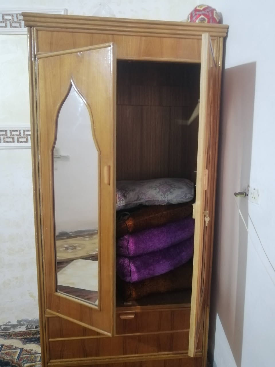 السلام عليكم كنتور البيع بس خانات مابي مستعمل ٣تشهر مكان بابل قرب العلويه شريفه *********** السعر ١٢٥
