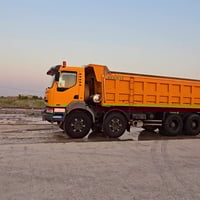 رينو عقرب 420 • ٢٠٠٥ • وزنه ٢٥ط