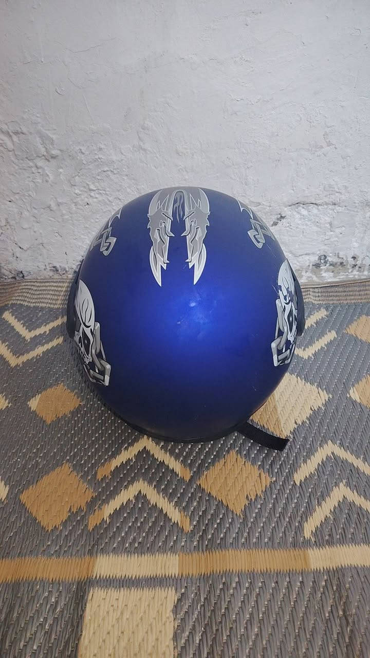 السلام عليكم  
خوذه للبيع قويه جديده
السعر اللي يرضى الله
***********
مكانك مدينه الصدر
