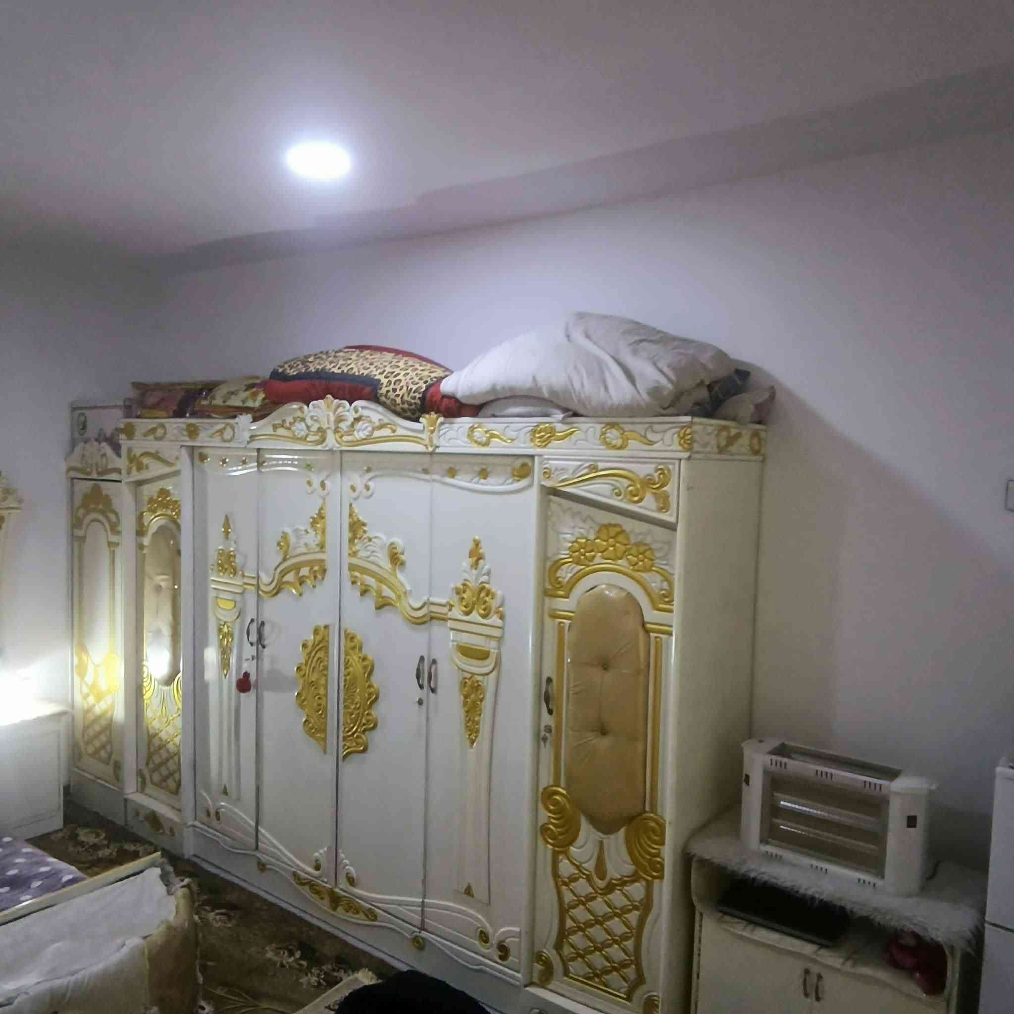 غرفت اخشاب لبيع نضافة 90 بل 100 لعام مشتريهة بي 1175 اريدهة بي سعر600 الف
***********
