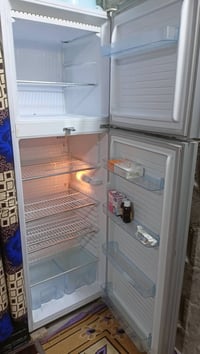 ال جي ١٨ قدم • فريزر خارجي • مستعمل ٥ شهور