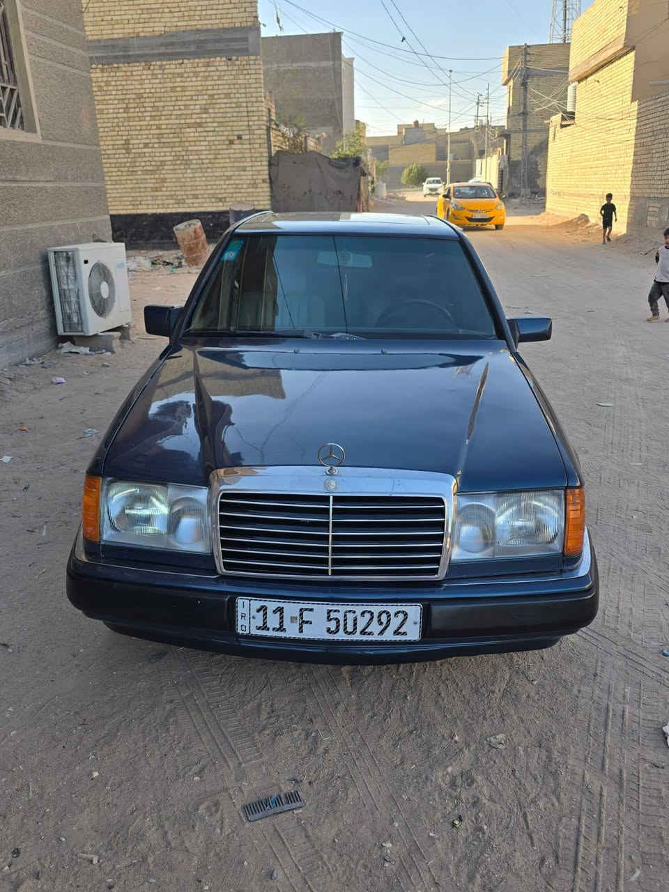 يا الله للبيع فقط دب
موديل 89 رقم بغداد دولي الجديد
محوره دي فور ملكه يعني شلعه ونعومه مكينه وكير جدد 
حداديه جديده تبريد ثلج 
اريل كهرباء جام امامي كهرباء سنتر لوك شغال مصبوغه عام بدون ضربه قواعد دبل بلاد السعر 60 وبيه مجال مكاني كربلاء الاستفسار ***********
