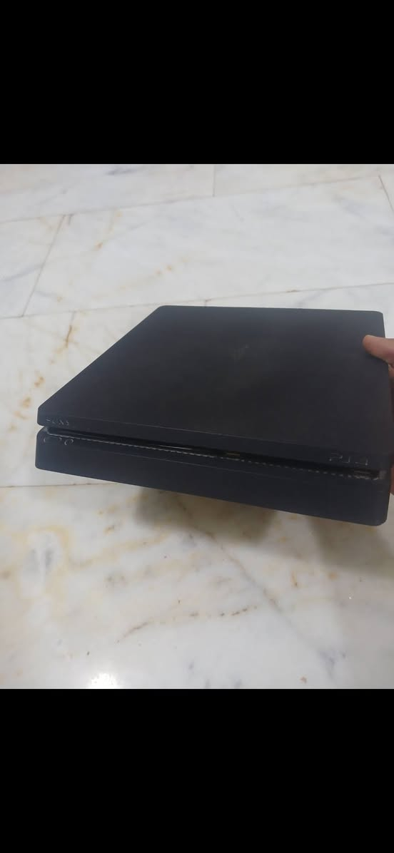 السلام عليكم بلي 4 سلم فول نظافة يجيك بالباكيت للبيع
مع أربع أقراص قوية:
God of war ragnarok 
Mortal kombat 11 Ultimate 
DOOM Eternal 
Wolfenstein young blood Deluxe edition 
المكان حلّة سعرهن كلهن 220,000 و يمكن بيع بس الجهاز أو أحد الأقراص أو كلها


**إذا كنت صاحب هذا الإعلان وتريد حذفه لأي سبب، رجاءا أرسل رسالة إلى الدعم الفني**