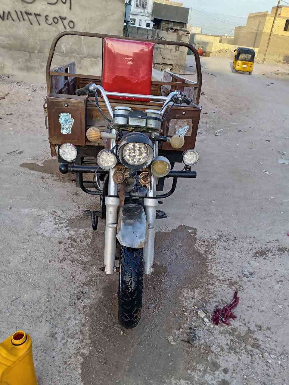 السلام عليكم ستوته للبيع موديل 2014 مقفوله كفاله عامه العنوان كربلاء
***********
