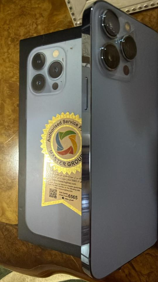 السلام عليكم
13 pro max
شرق اوسط 
ذاكرة 256
بطارية 78%
الجهاز مكفول نضافة 100%
غراضة كاملة كيبل وكارتون
السعر 670وبية مجال قليل 
للتواصل***********
