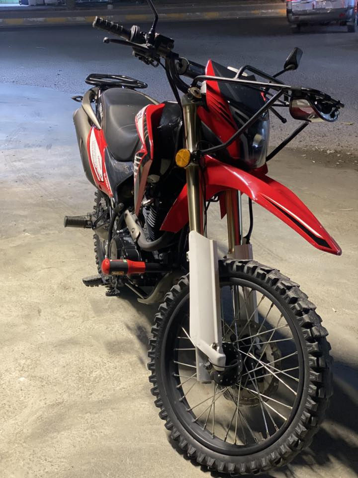 السلام عليكم للبيع قفاز سونك موديل 2024 بعدو على وضع الشركه ***********
