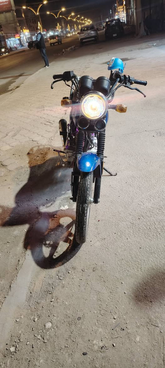 دراجة دايون موديل ٢٤ كفالة عامه برغي ممفتوح بيها مرقم وكامل مداور ثاني يوم للاستفسار الاتصال على الرقم***********
