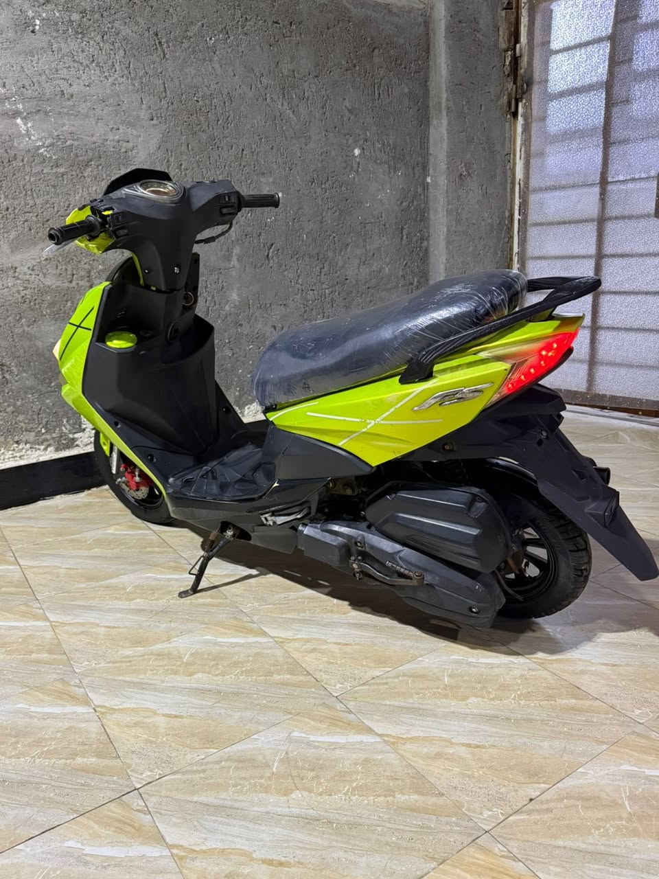 السلام عليكم للبيع دراجه اف اس مكينه كايمه ابيعلك طافيه السعر 180 وبيه مجال مكان كربلاء اتصل ***********
