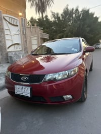 سيراتو لبيع 2010 سياره نضفيه جدا ماشيه 170Kmالسياره خليجي 3قطع فول موص...