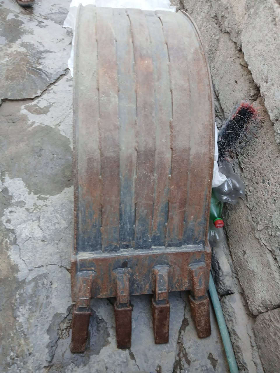 للبيع مكان موصل***********
