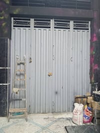 ٤ بيبان • ٣٫٥٠م علو • ٢٫٩٠م عرض